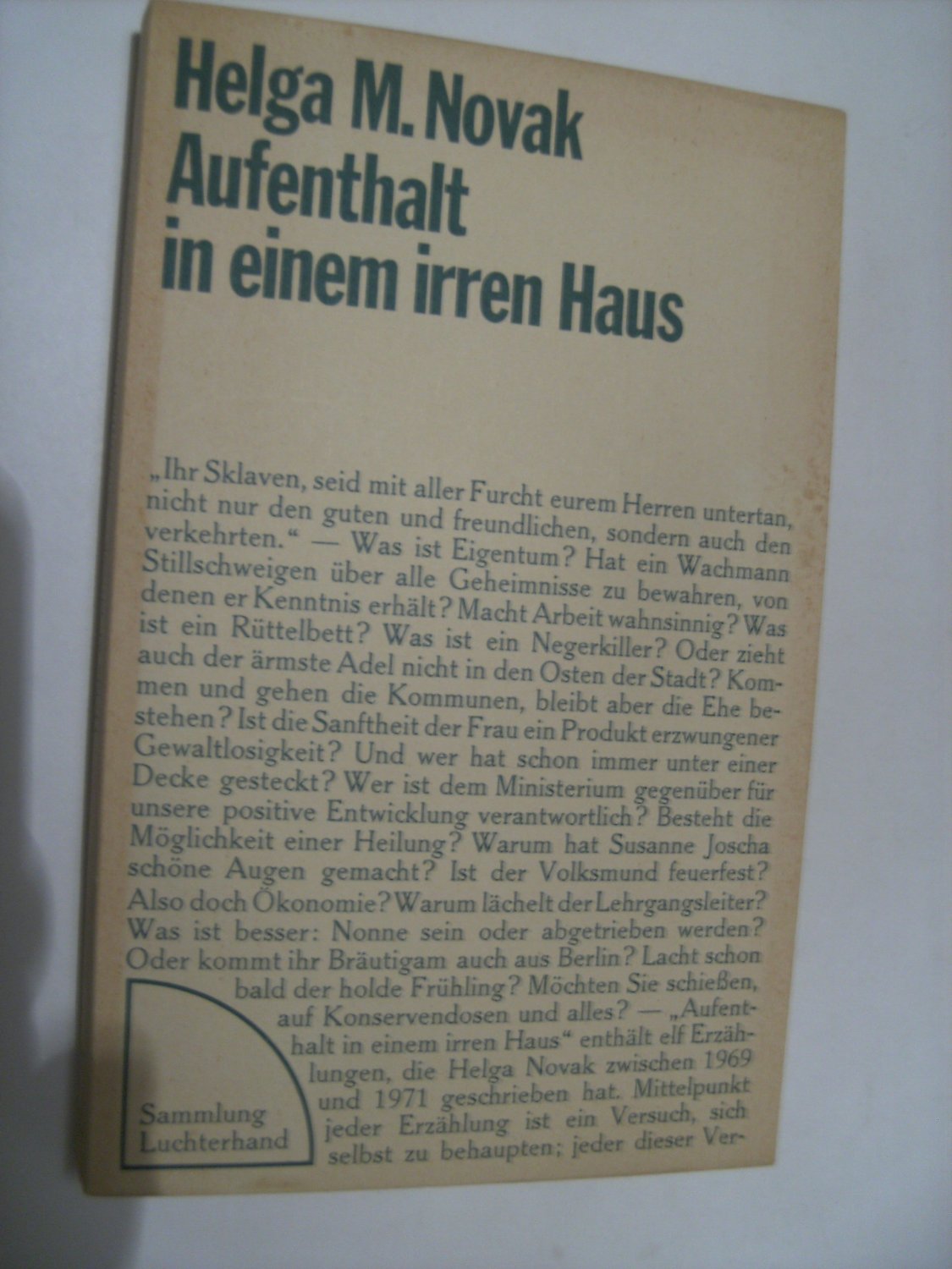 Aufenthalt in einem irren Haus Erzählungen.“ (Novak, Helga M) – Buch  gebraucht kaufen – A02yzQb901ZZW