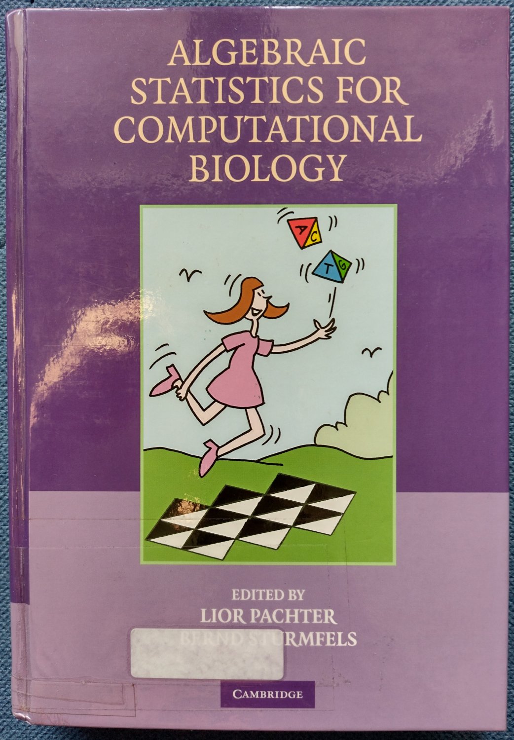 Algebraic Statistics for Computational Biology“ (Lior Pachter 