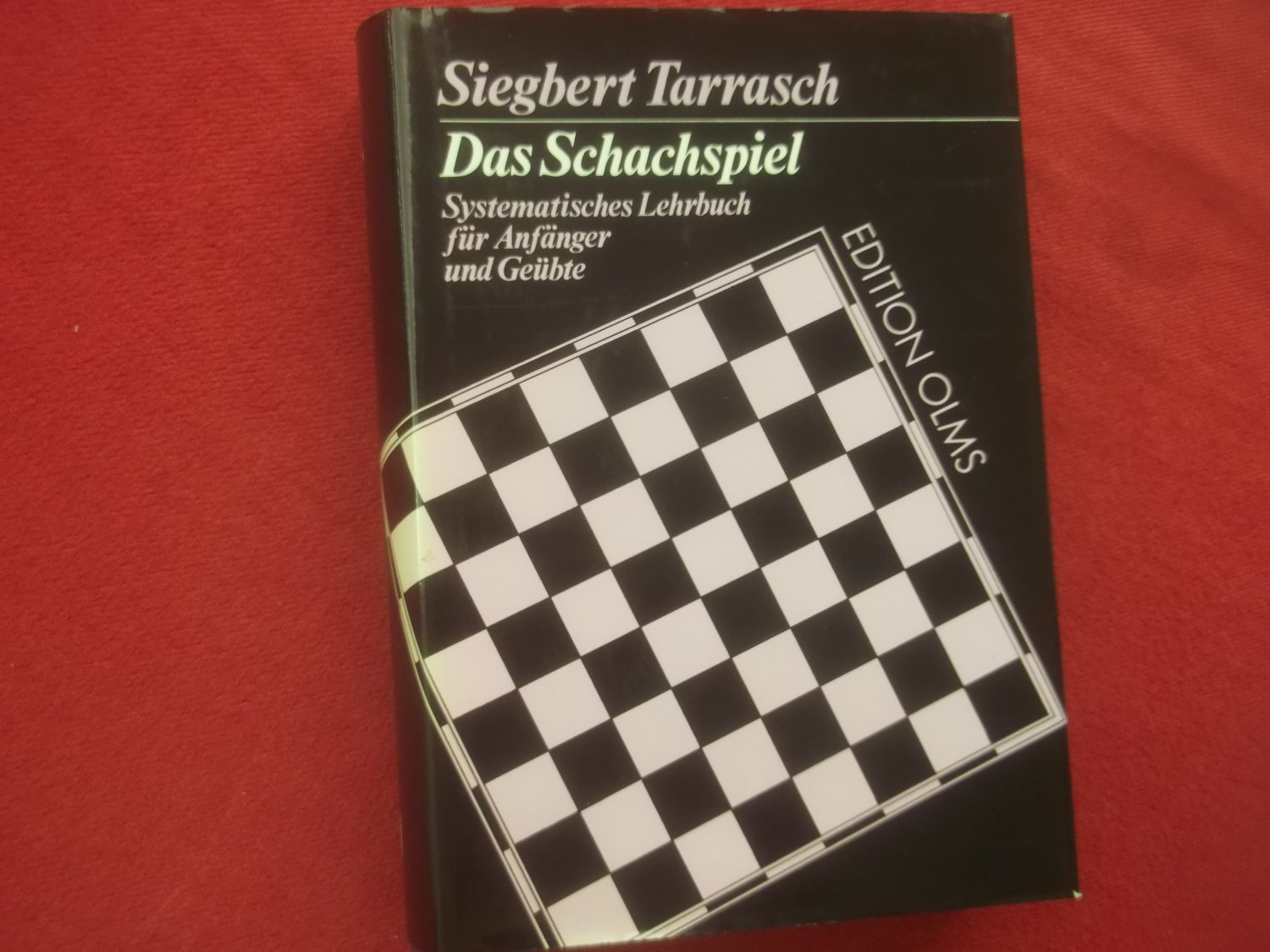 Three Hundred Chess Games: Siegbert Tarrasch: 9781880673188: :  Books