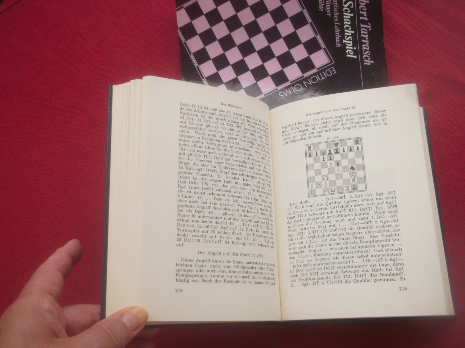 Three Hundred Chess Games: Siegbert Tarrasch: 9781880673188: :  Books