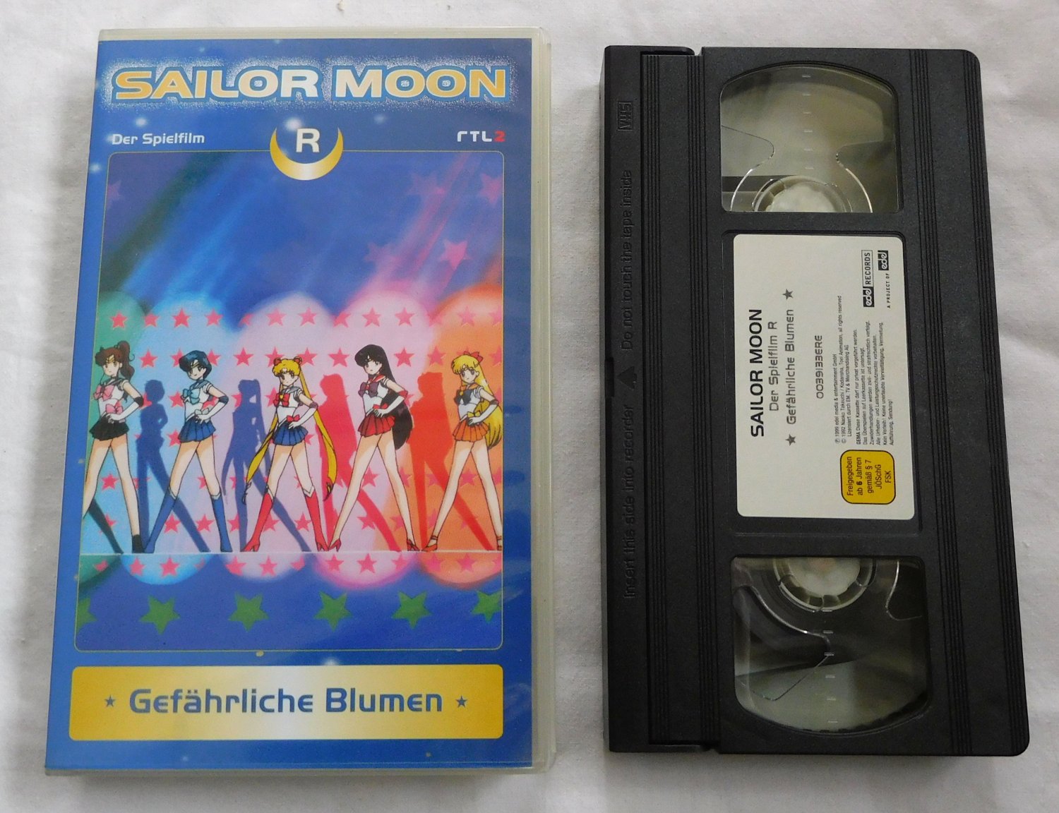 Sailor Moon Gefährliche Blumen Ganzer Film Youtube „Sailor Moon - Der Spielfilm - Gefährliche Blumen“ – Film gebraucht