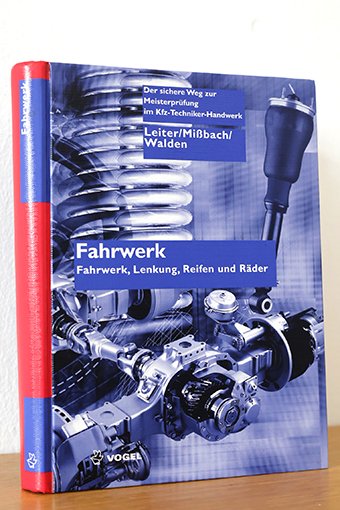 ISBN 9783834330017 Fahrwerk – Erstausgabe kaufen