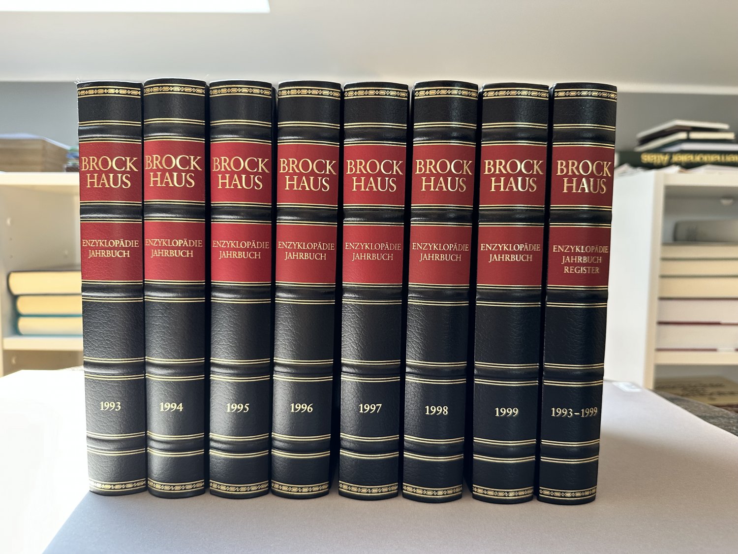 Brockhaus Enzyklopädie Jahrbuch“ – Bücher gebraucht, antiquarisch